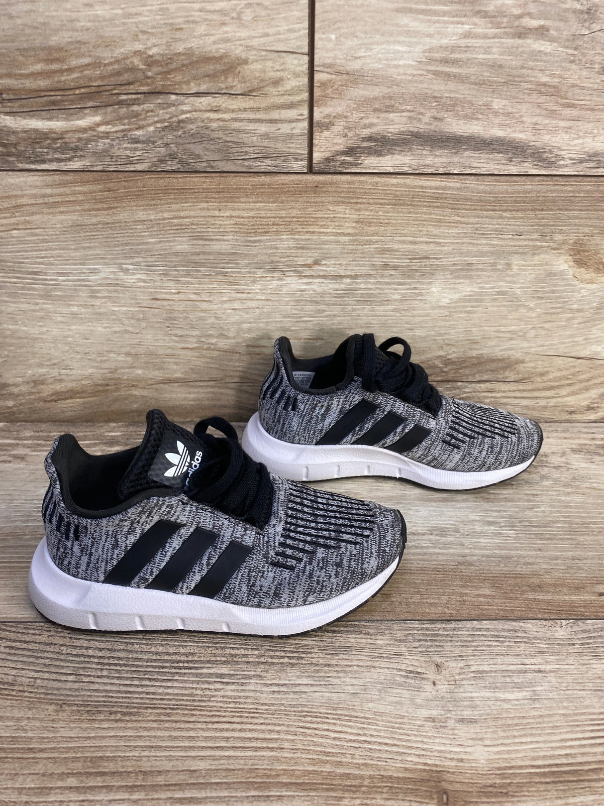 Adidas Swift Run Sneakers Grey/Black sz 11c