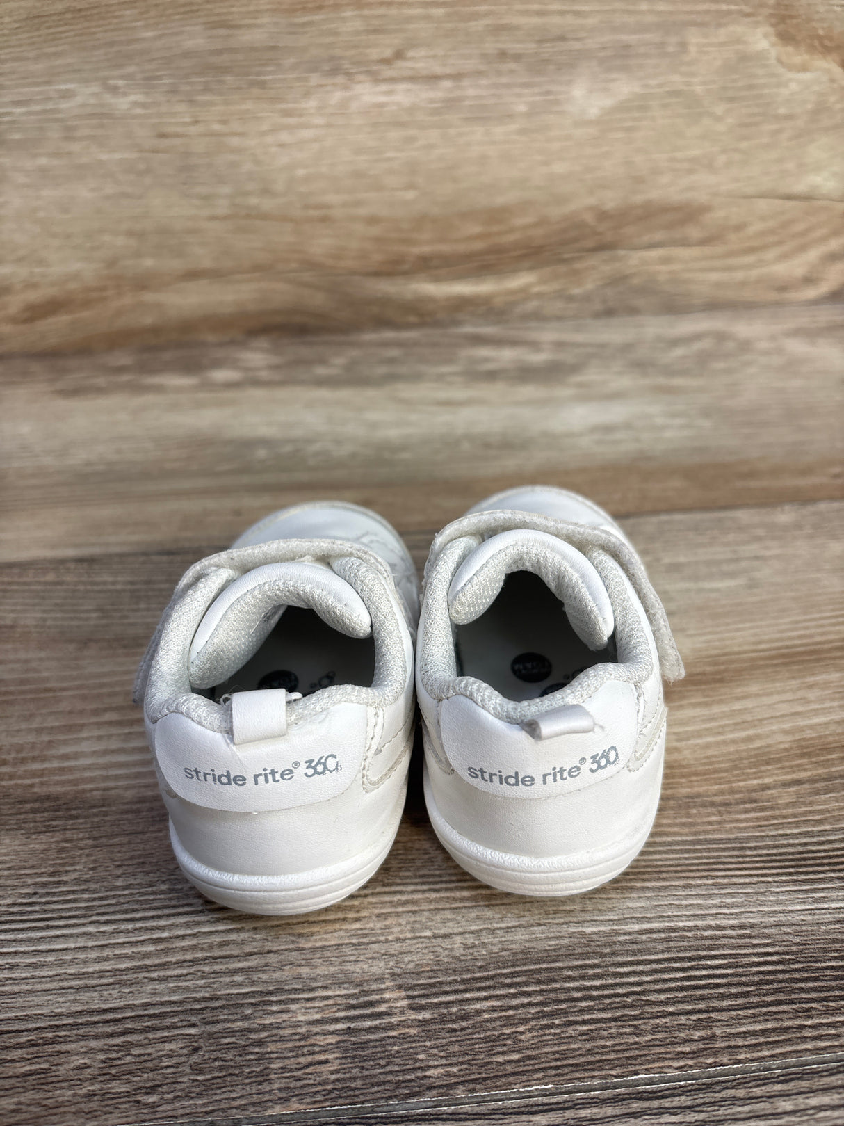 Stride Rite Taye 2.0 Sneaker White sz 5c