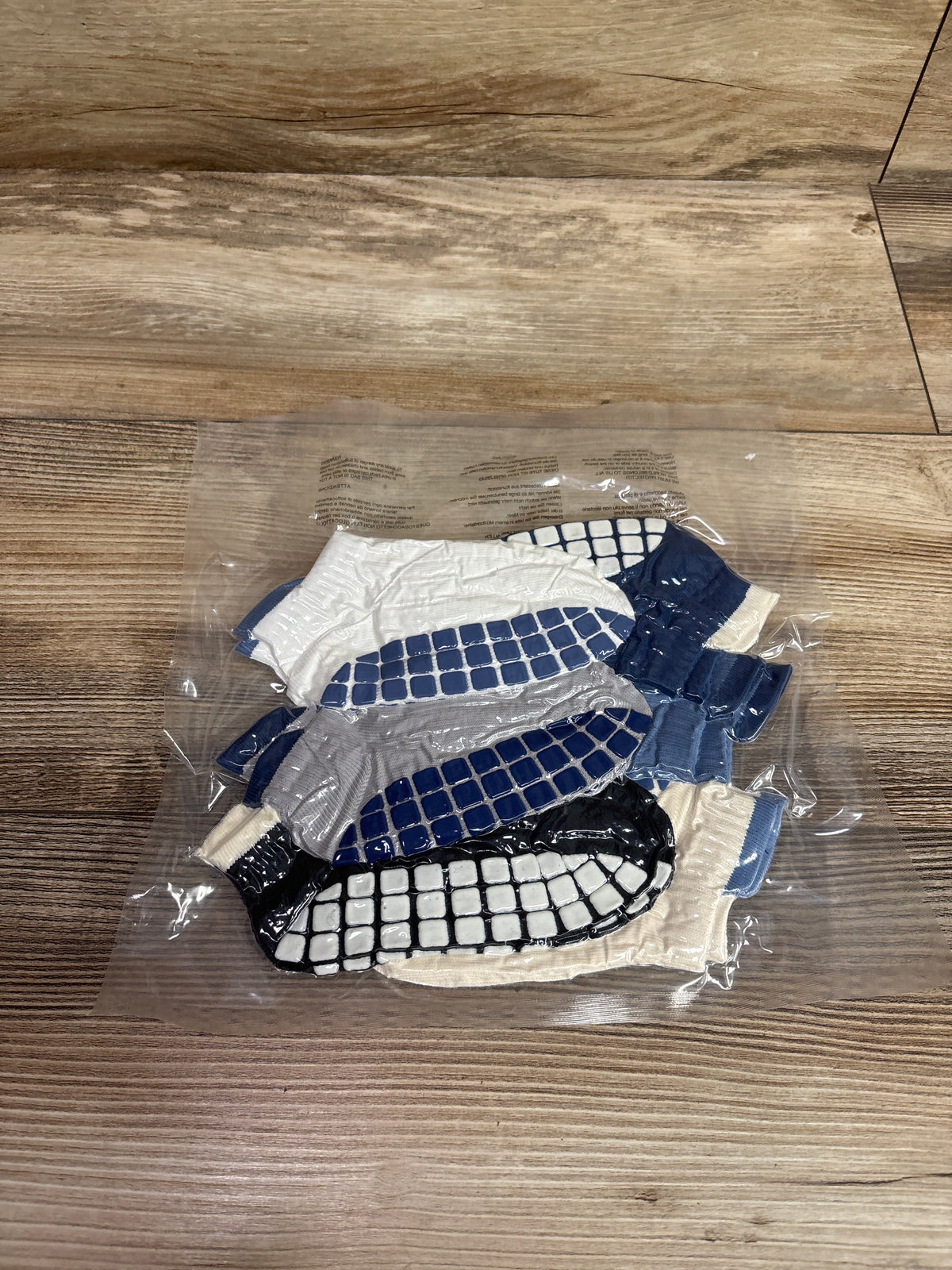 NEW Gripper Bottom Socks 6pk sz 2-4T