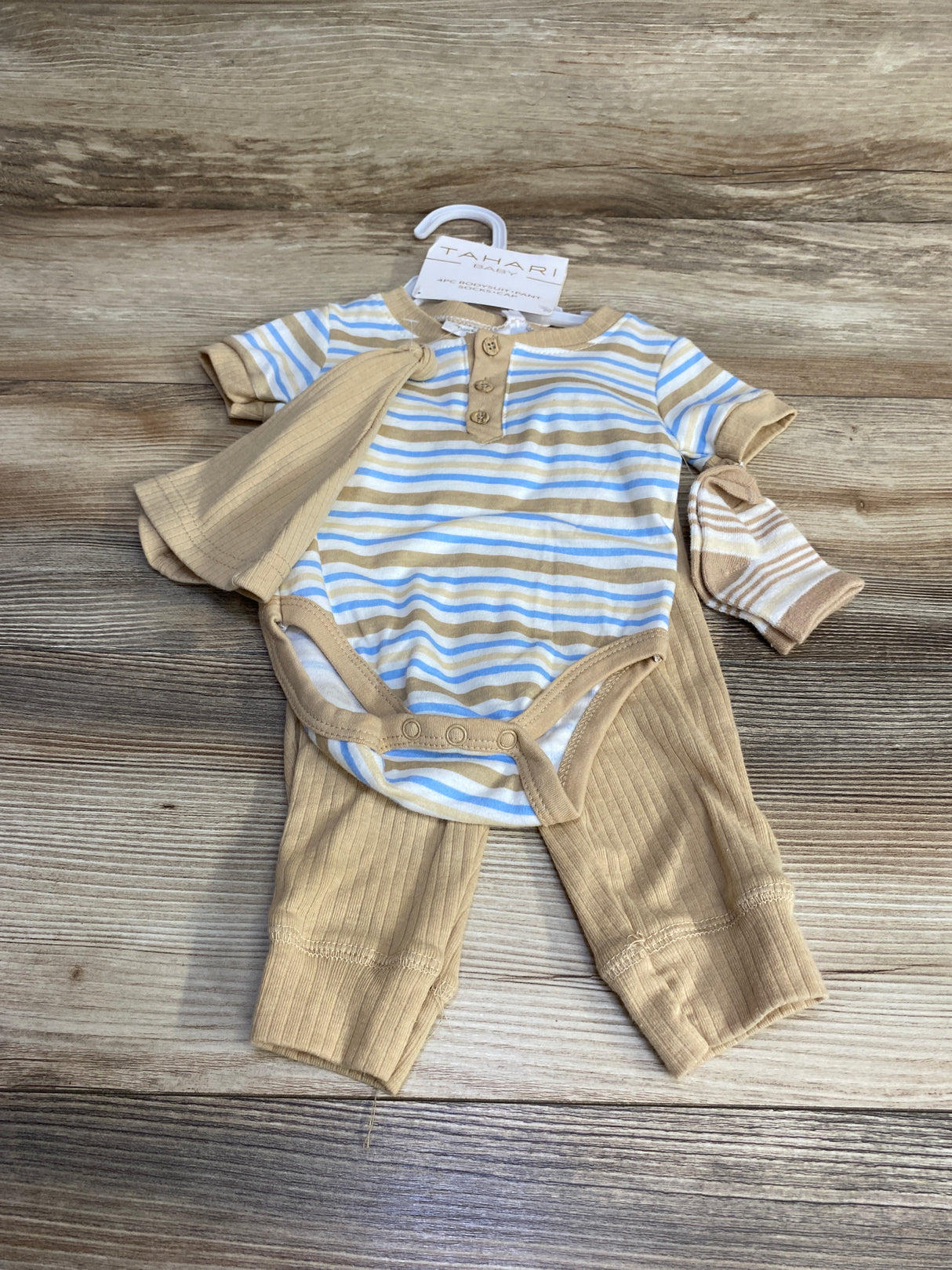 NEW Tahari Baby 4pc Striped Bodysuit Set White sz 3-6m