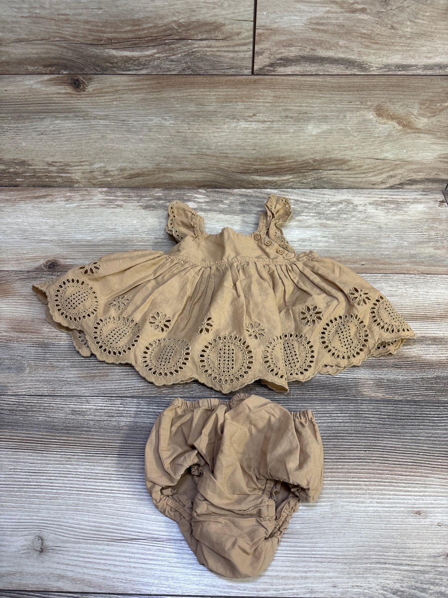 Baby Gap 2pc Eyelet Dress & Bloomers Set Brown sz 6-12m