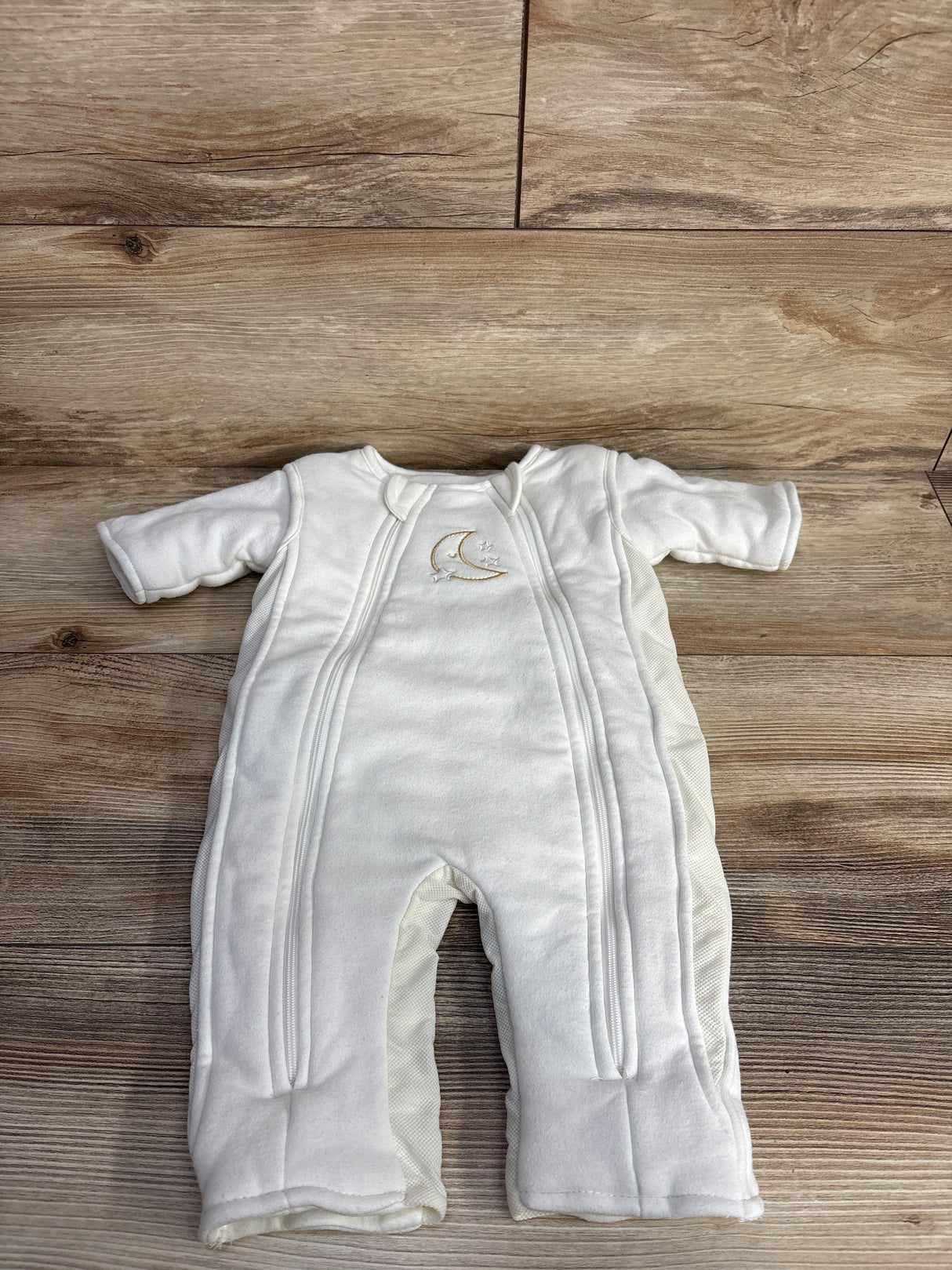 Baby Brezza 2-in-1 Swaddle Transition Sleepsuit Ivory sz 3-6m