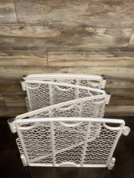 Evenflo Versatile 6-Panel Play Space Ivory - Me n Mommy To Be