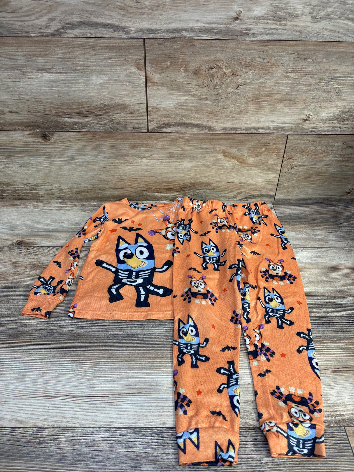 Bluey 2pc Halloween Pajama Set Oragne sz 5T