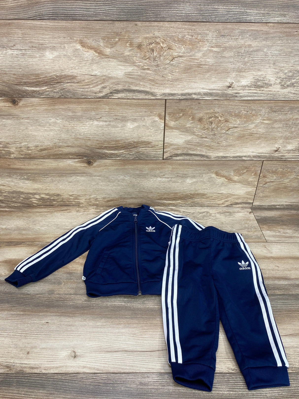 Adidas Original Adicolor Superstar Tracksuit Navy sz 18m