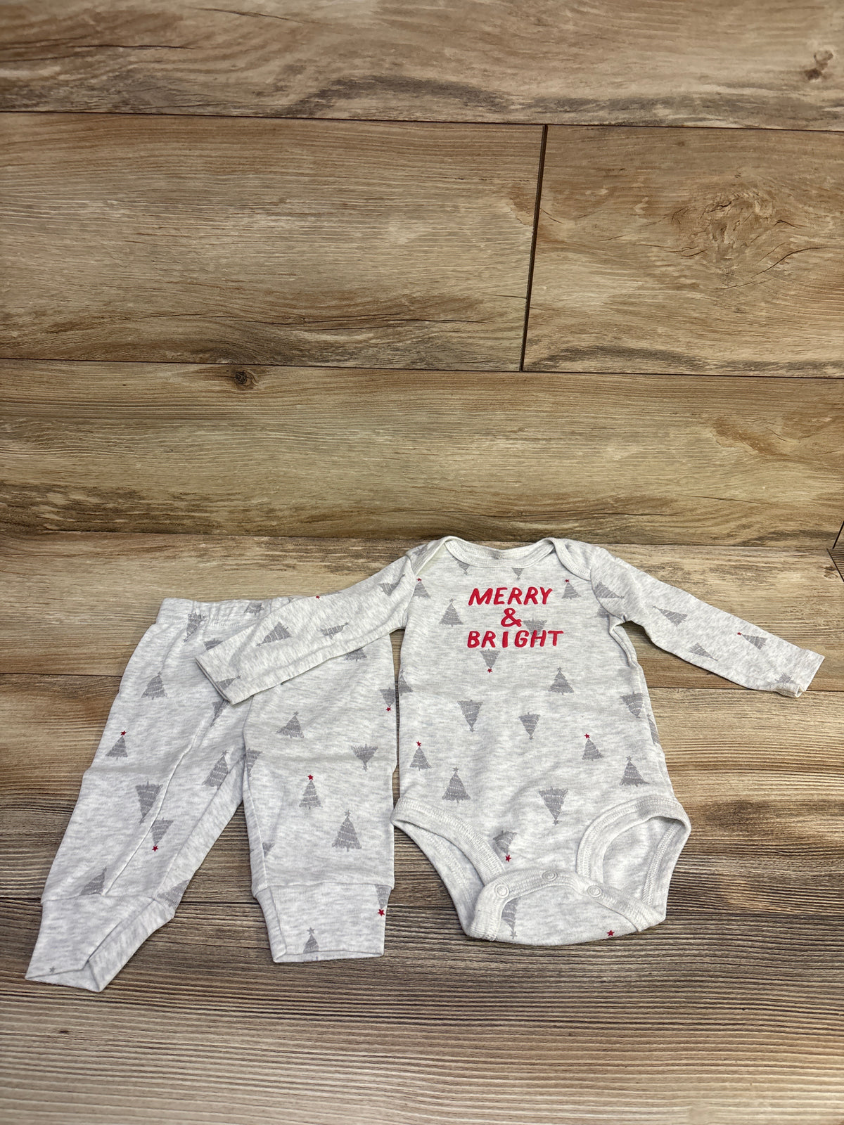 Just One You 2pc Merry & Bright Bodysuit & Bottoms Set Grey sz 6m