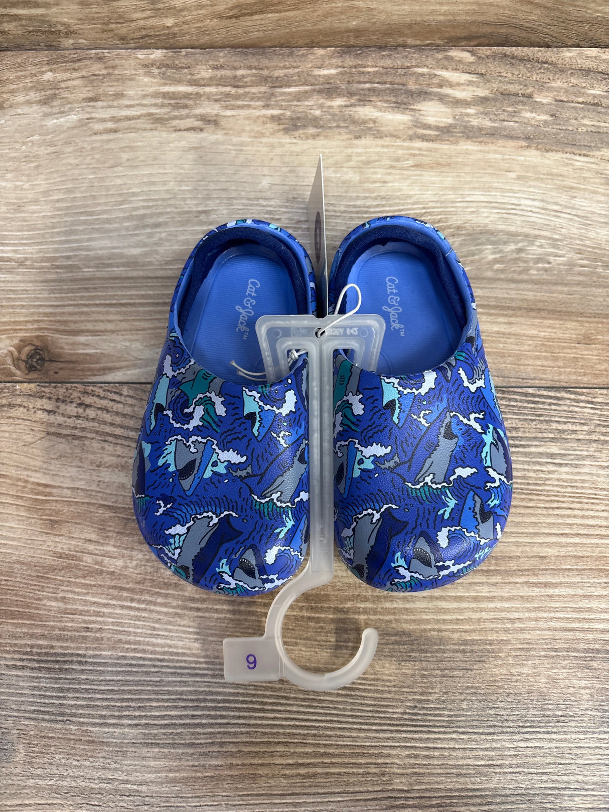 NEW Cat & Jack Rowan Blue Shark Water Shoes sz 6 - Me n Mommy To Be