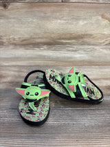 Star Wars Mandalorian Grogu Flip Flops Green sz 7/8c