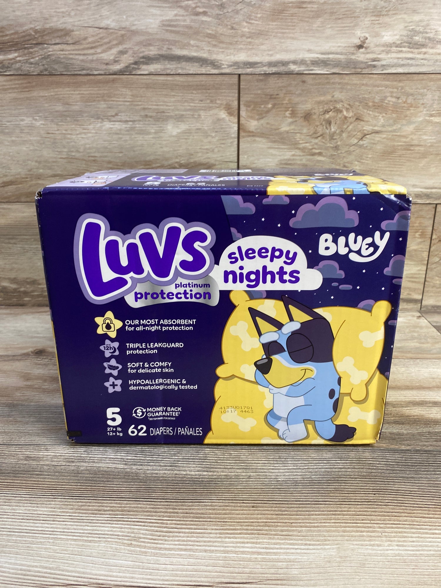 NEW Luvs Platinum Protection Bluey Diapers Size 5 62ct.