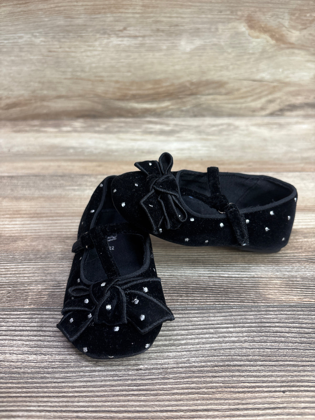 Zara Velvet T-Strap Flats Black sz 6/7c