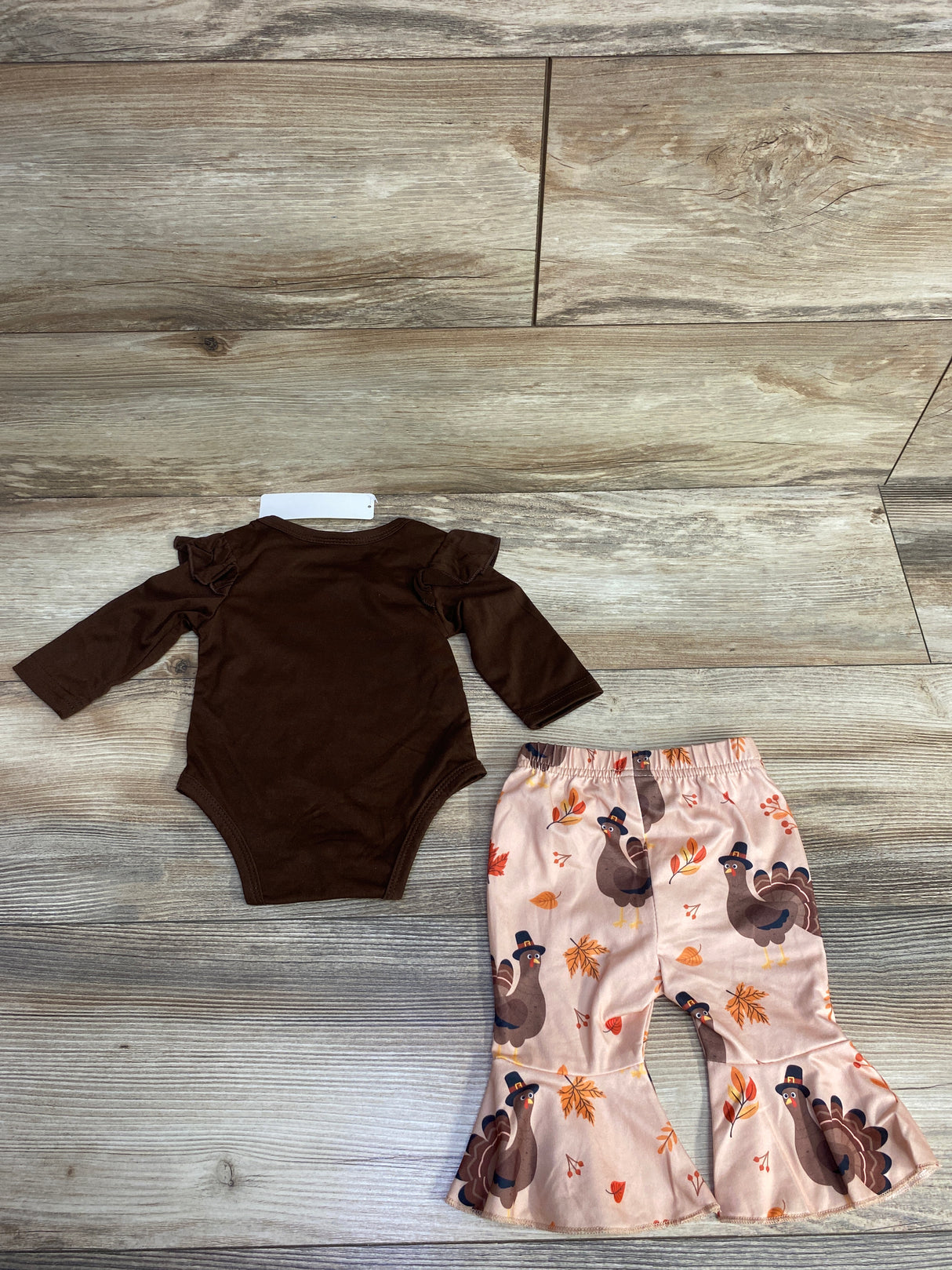 NEW Happy Thanksgiving Bodysuit & Bottoms Set Brown sz 0-1m