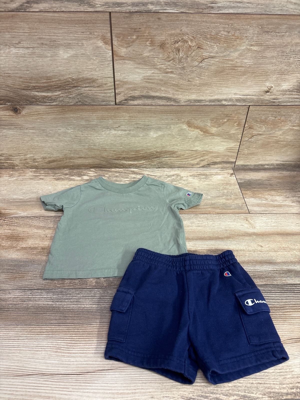 Champion 2pc Shirt & Shorts Set Green sz 12m