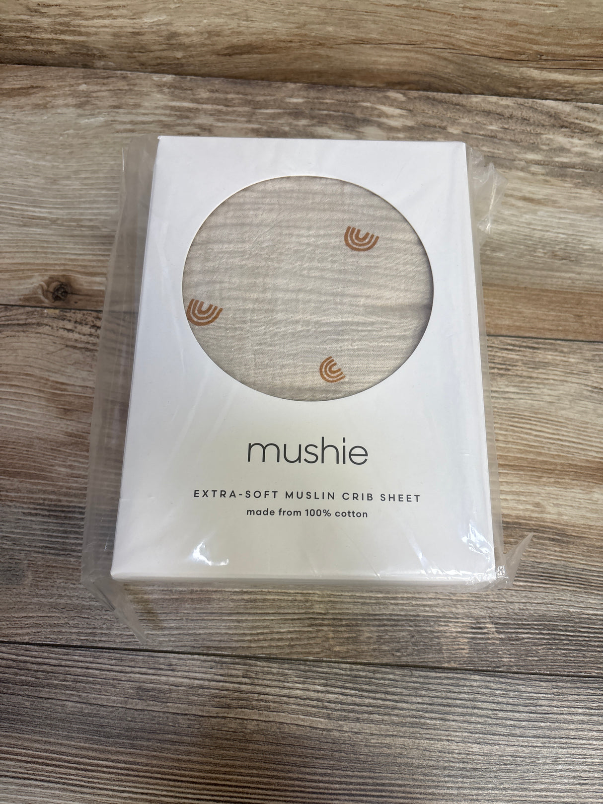 NEW Mushie Extra Soft Muslin Crib Sheet in Rainbow