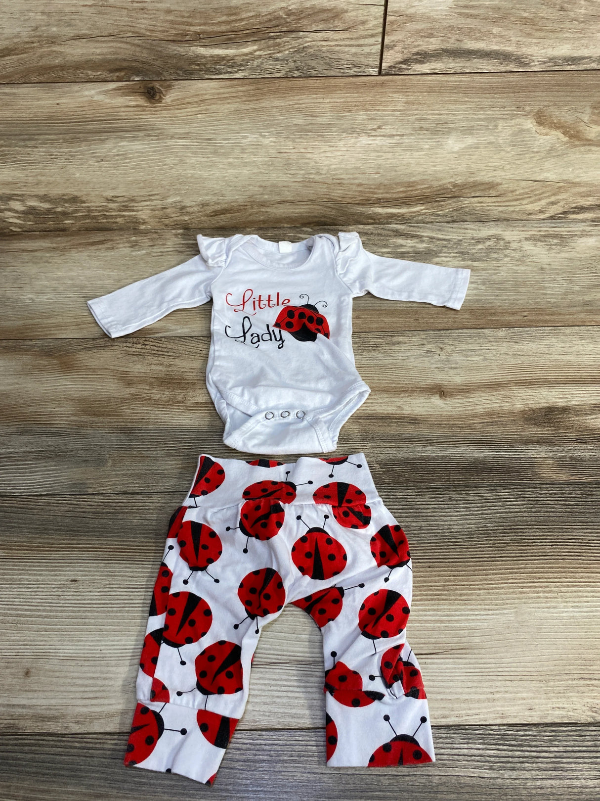 Lady Bug 2pc Bodysuit Set White sz Newborn