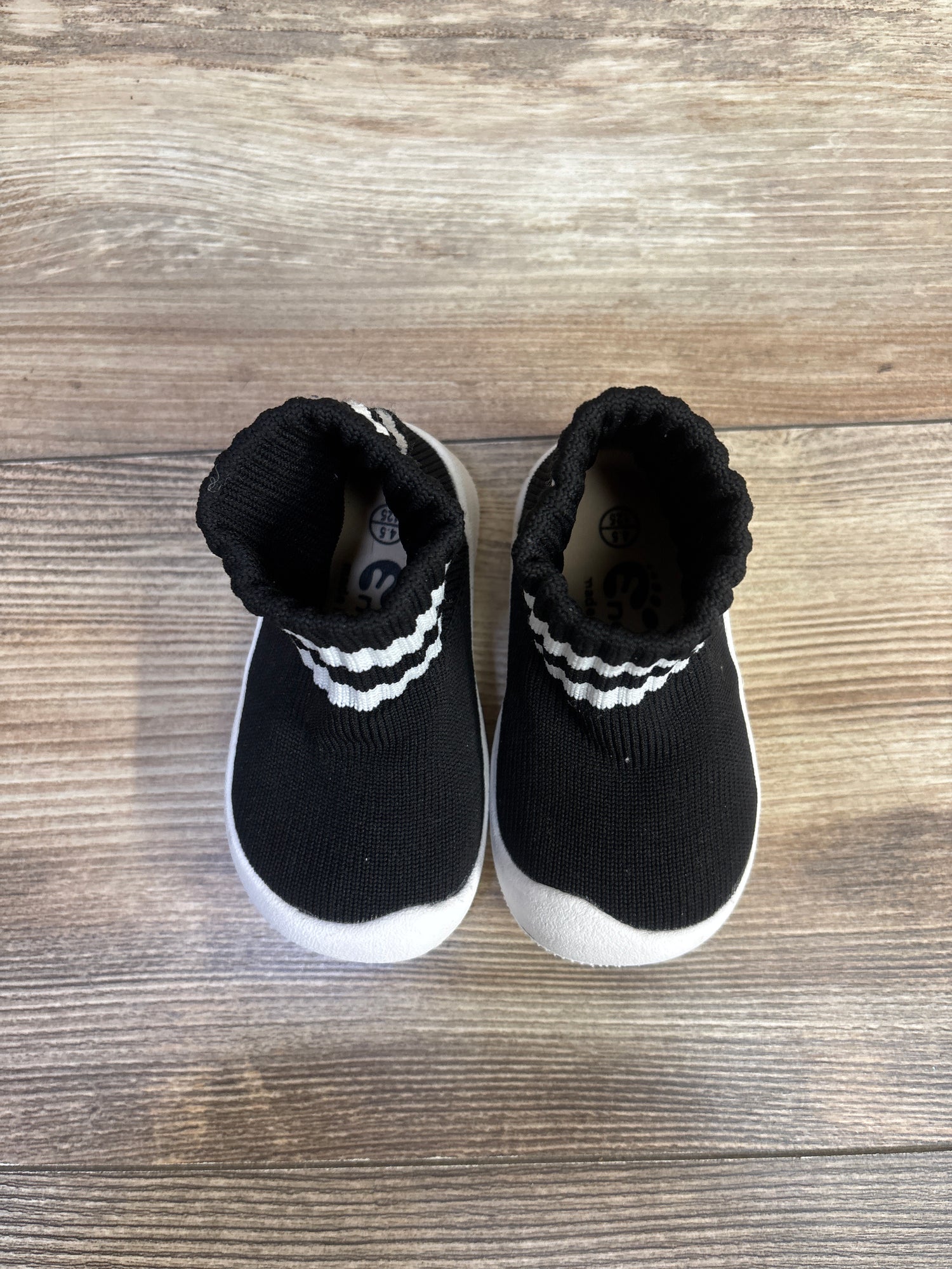 Engtoy Sock Shoes Black sz 4.5c