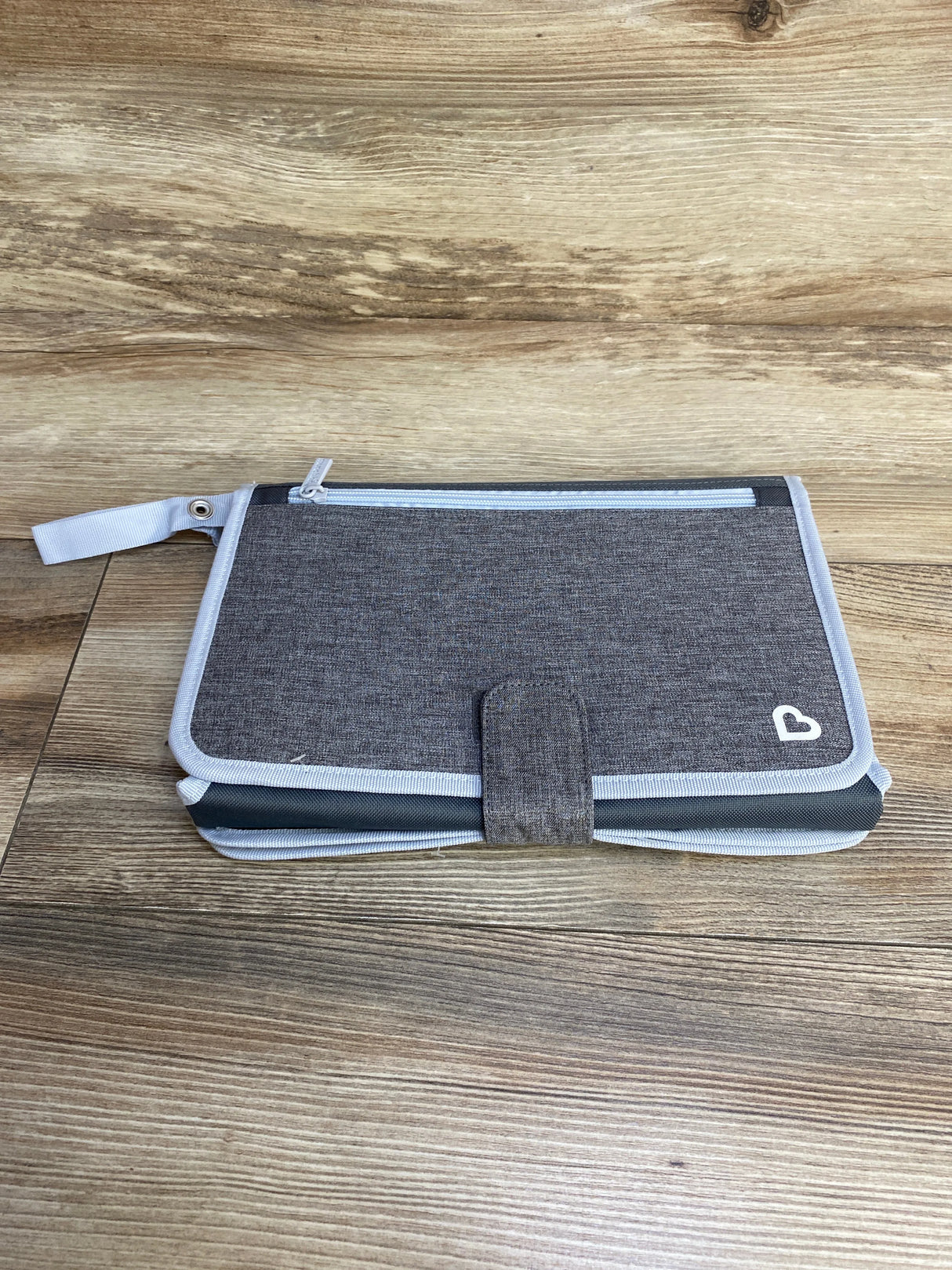 Munchkin Go Change Portable Diaper Changing Pad, Grey - Me n Mommy To Be