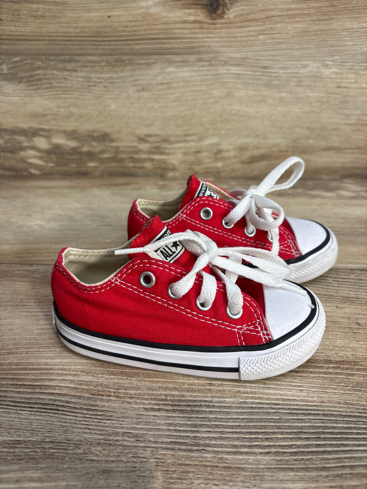 Converse Chuck Taylor All Star Low Top Sneakers Red sz 6c