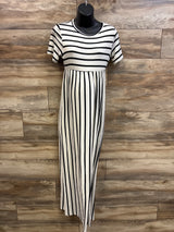 NEW Pinkblush Maternity Short Sleeve Striped Maxi Dress White sz Medium