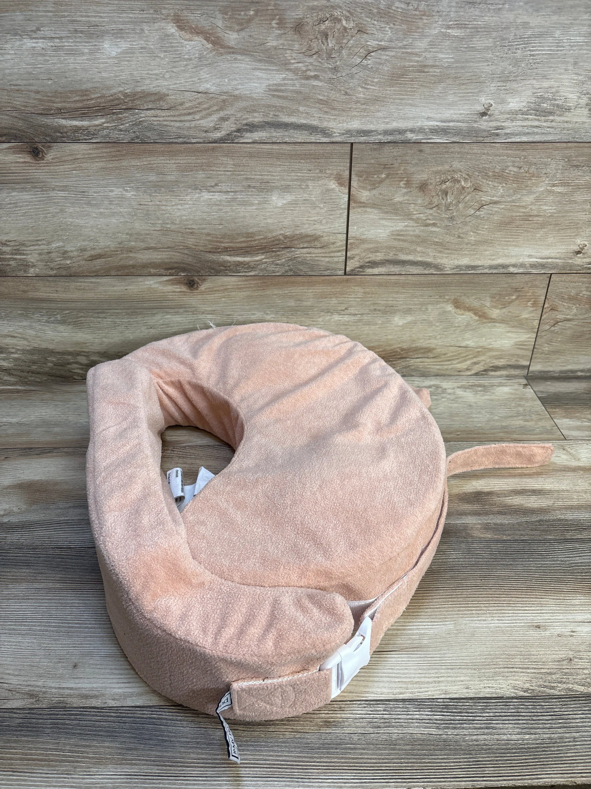 My Brest Friend Nursing Pillow in Pink