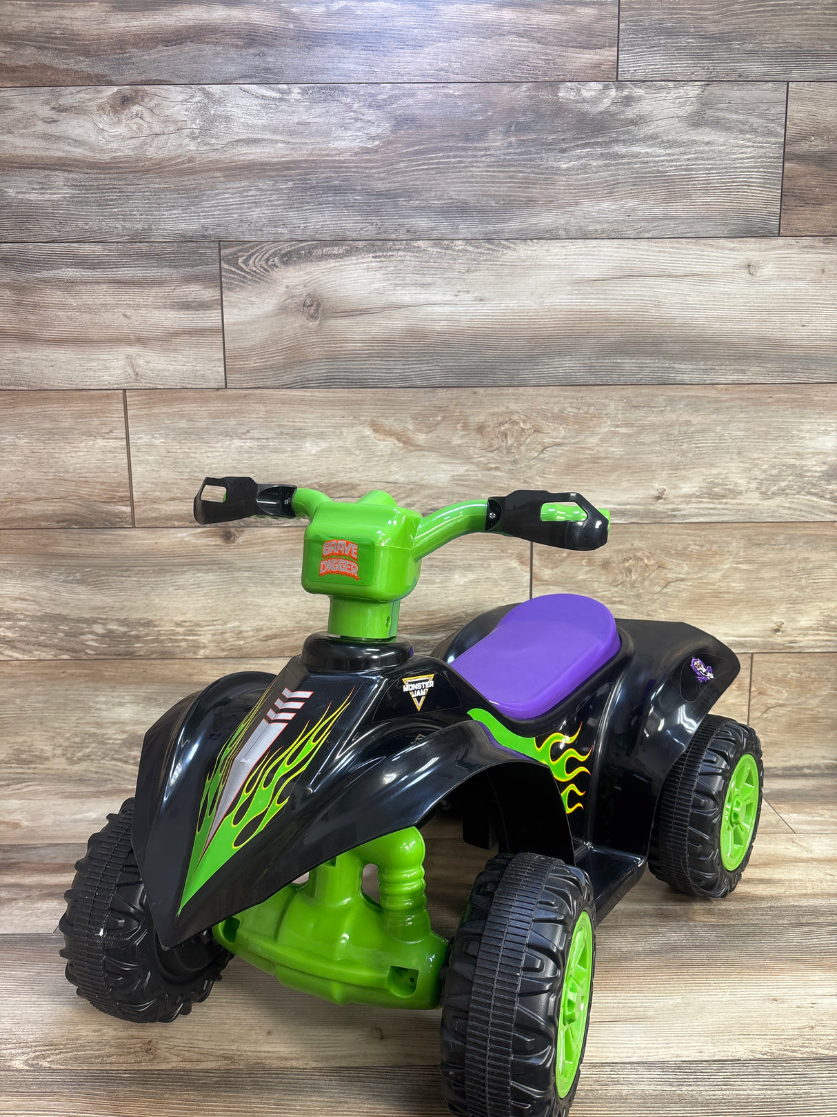 Grave Digger 6V Battery-Powered Monster Truck Quad
