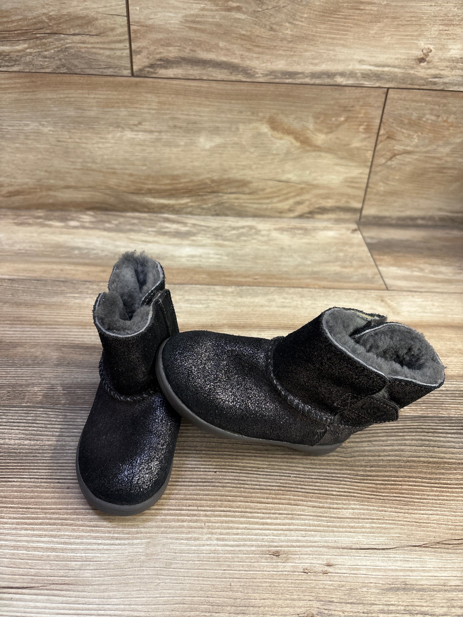 UGG Keelan Metallic Glitter Boots Black sz 7c