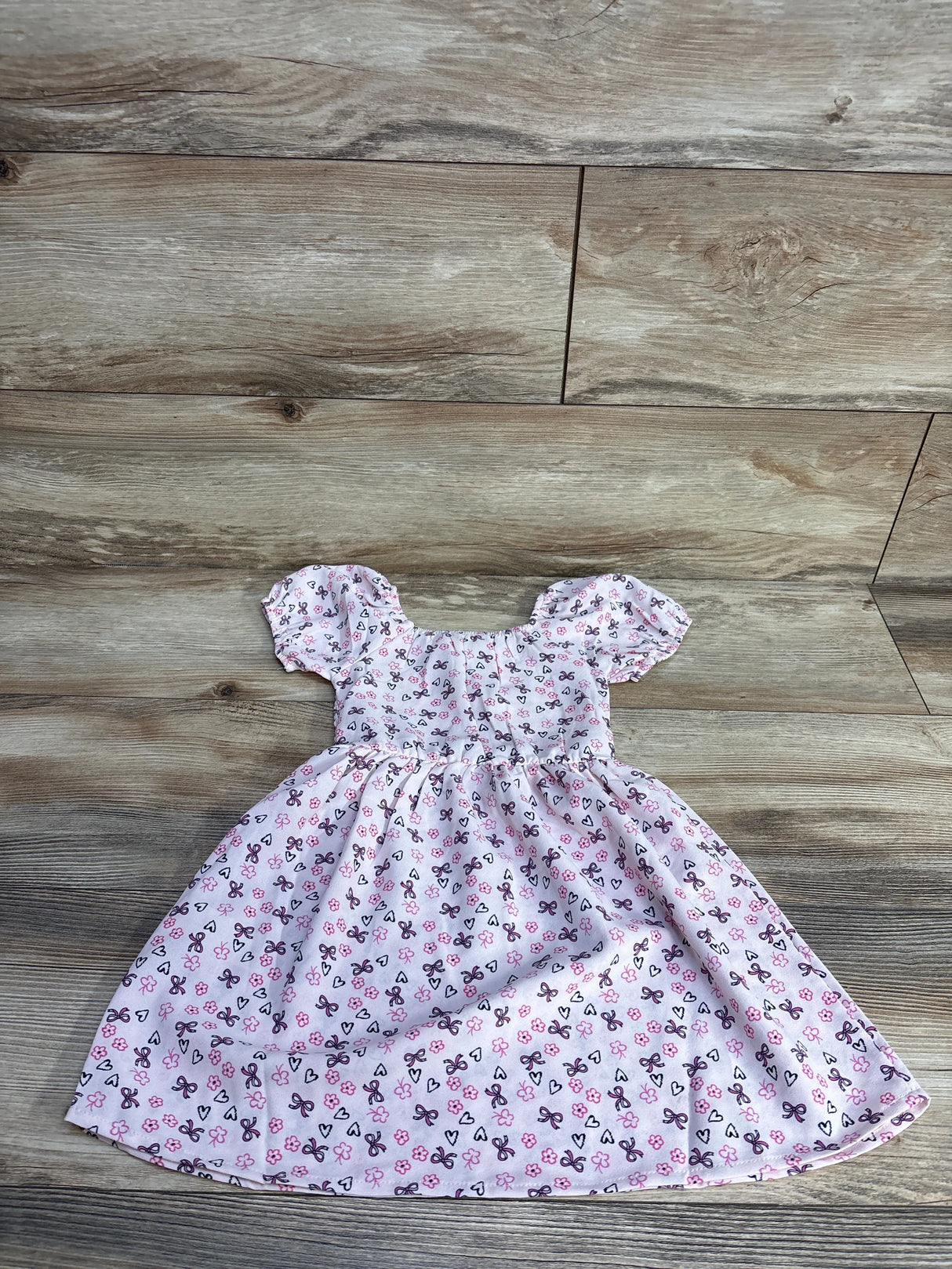 NEW Heart and Arrow Smocked Floral Dress Pink sz 2T - Me n Mommy To Be