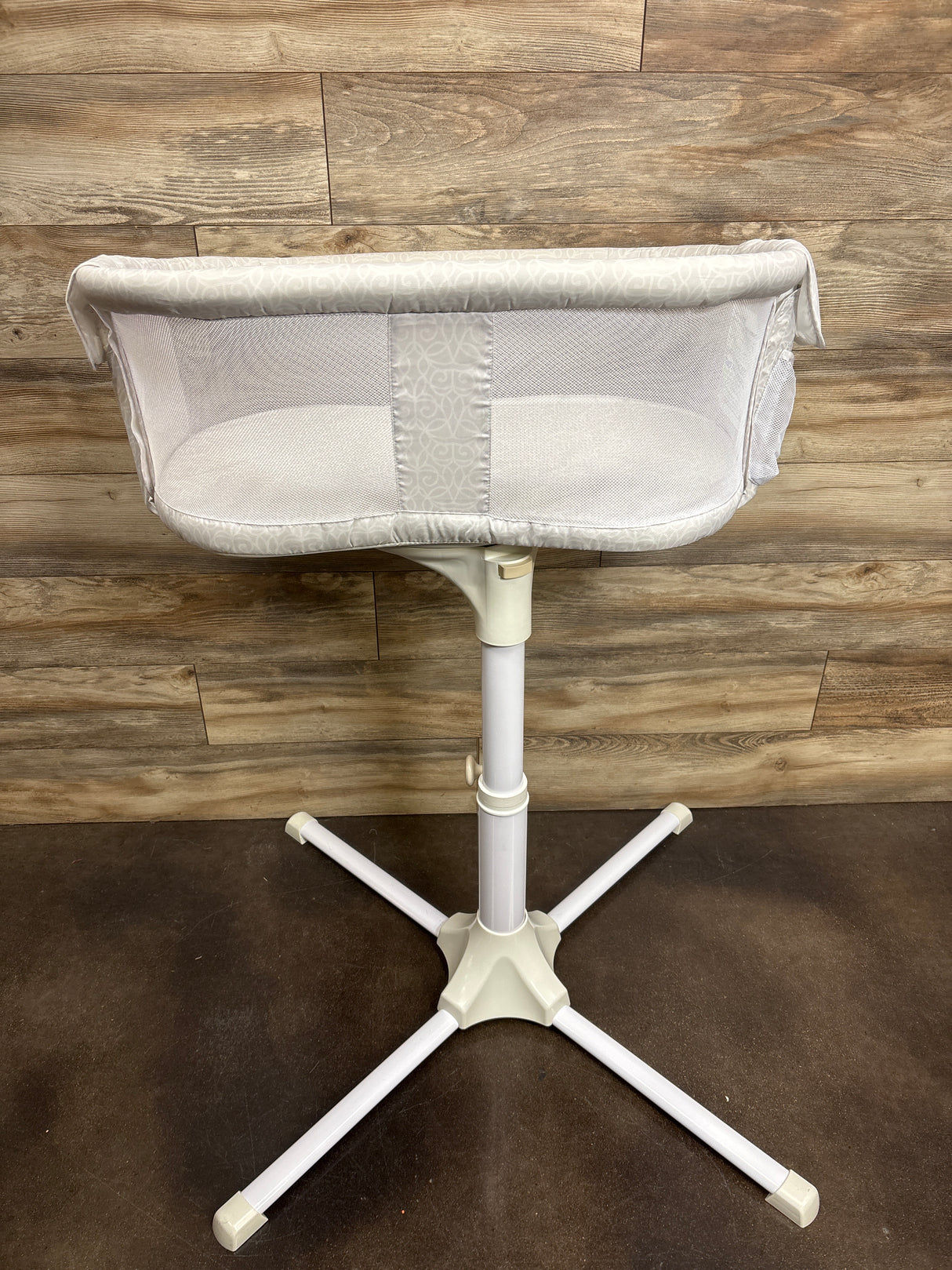 Halo Basic BassiNest Swivel Sleeper