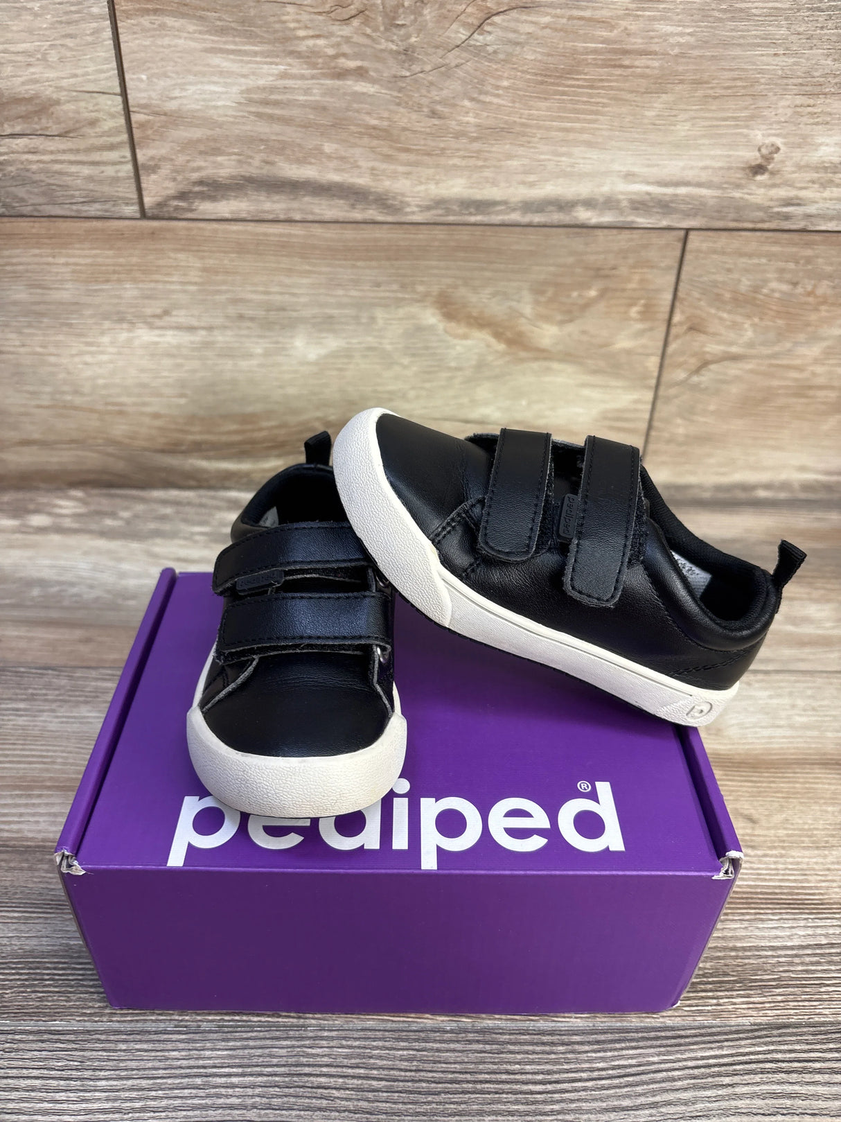 NEW Pediped Avery Flex Sneakers Black sz 8.5c