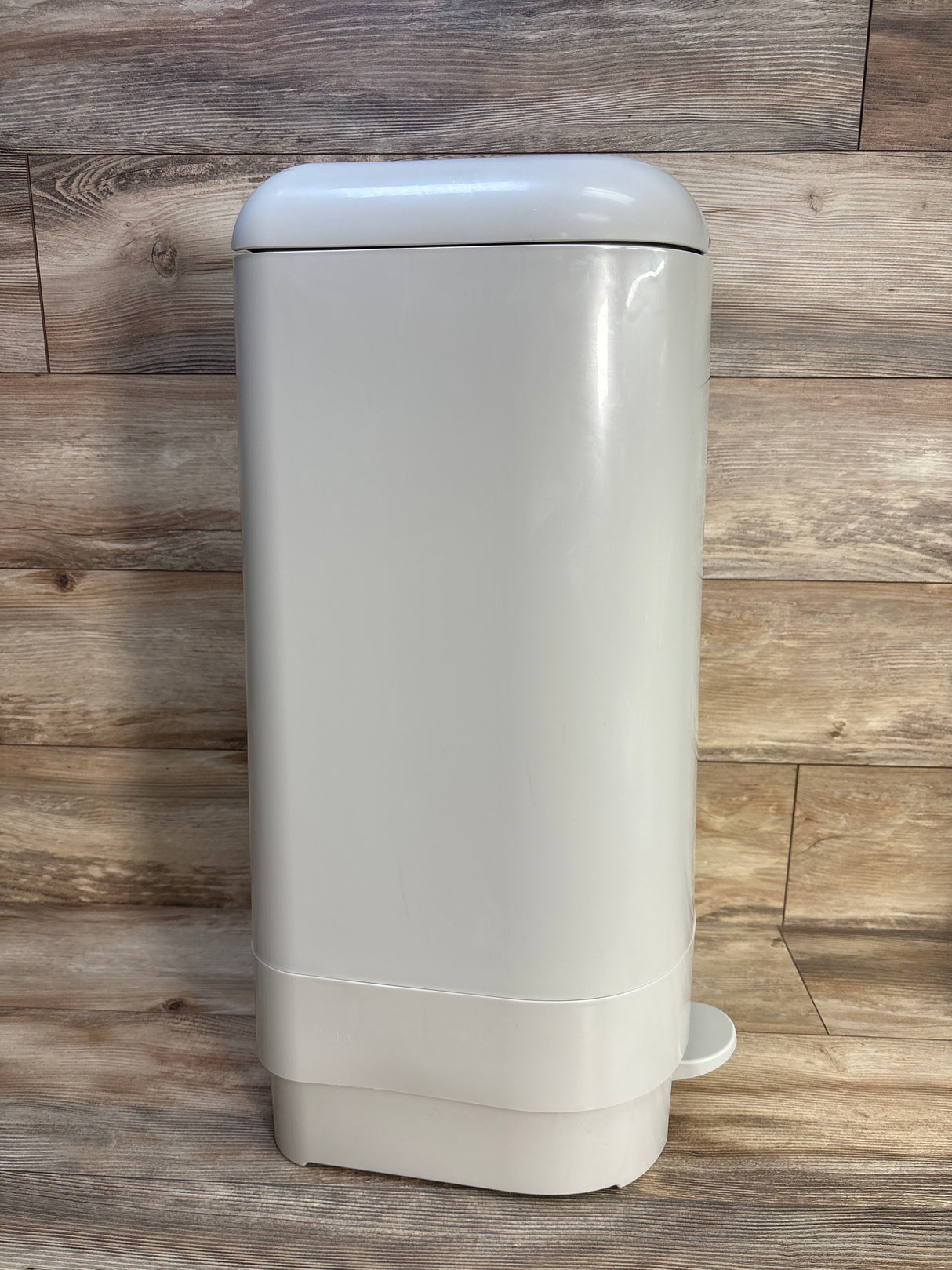 Diaper Genie Signature Pail, White