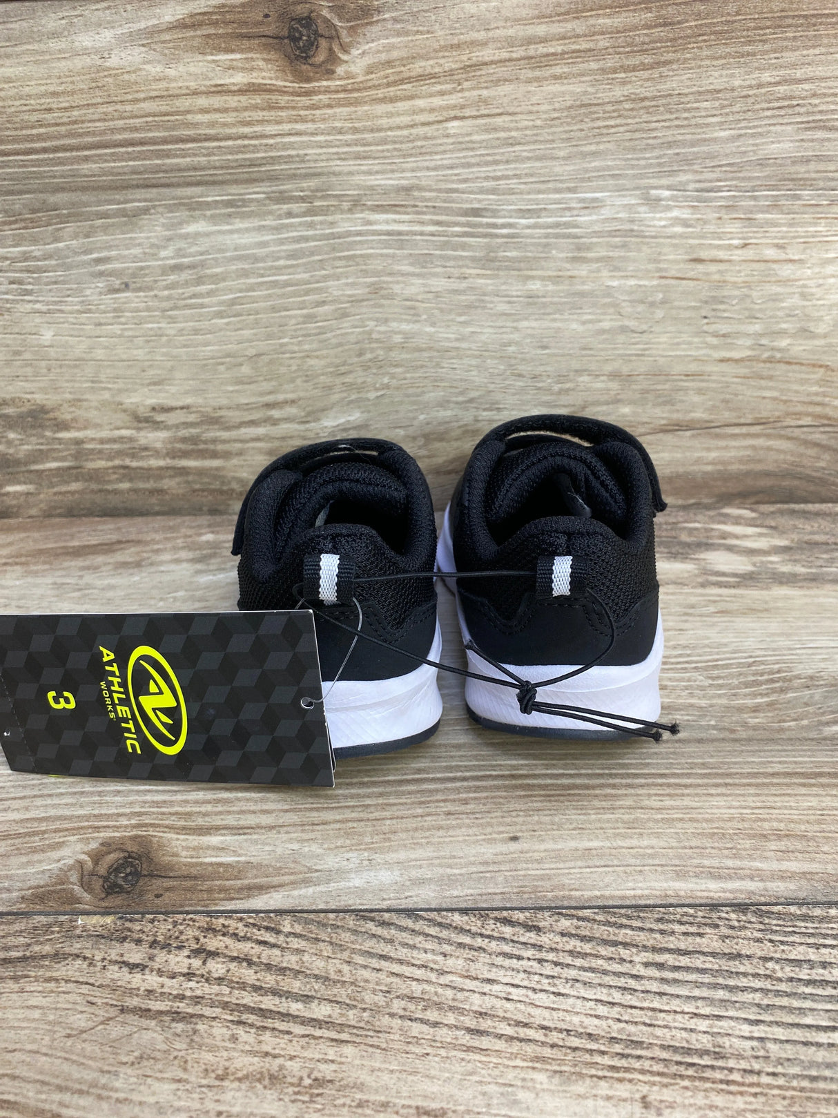 NEW Athletic Works Mesh Jogger Sneakers Black sz 3c
