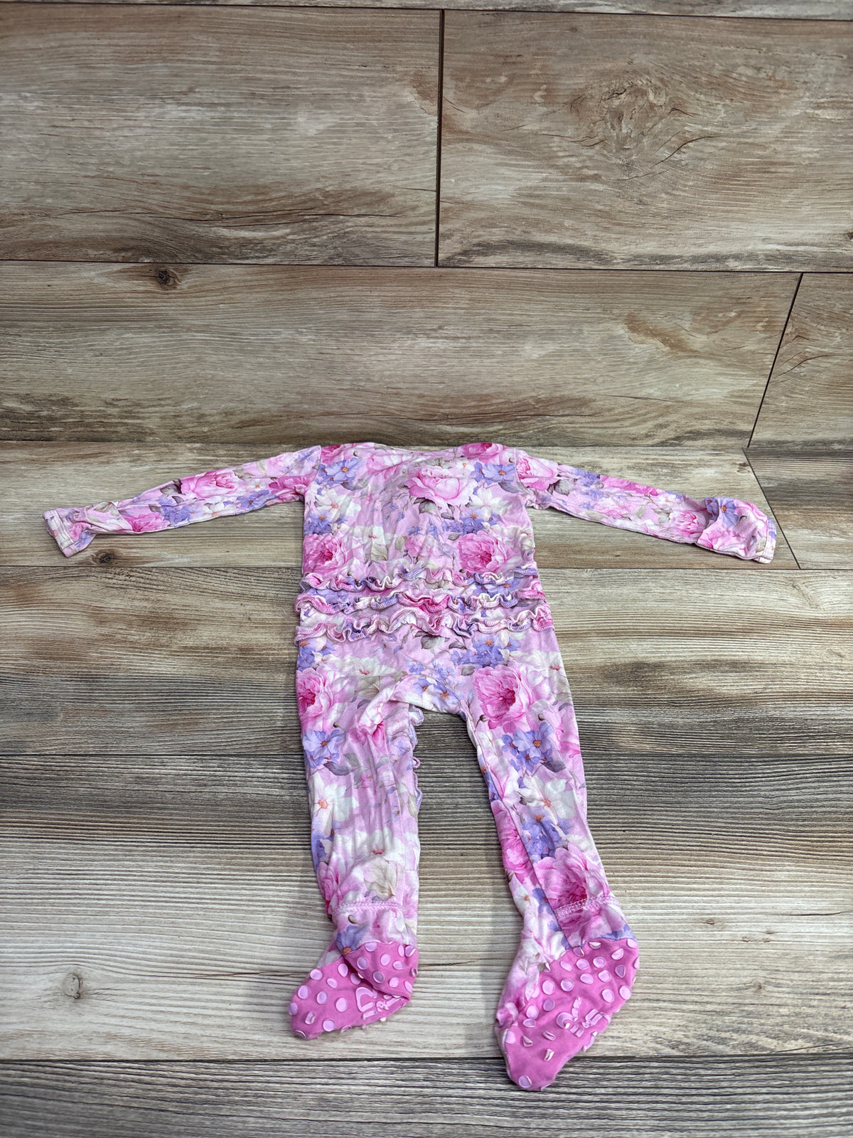 Bums & Roses 'You Had Me at Hydrangea' Bamboo Ruffle Footie Pink sz 3-6m
