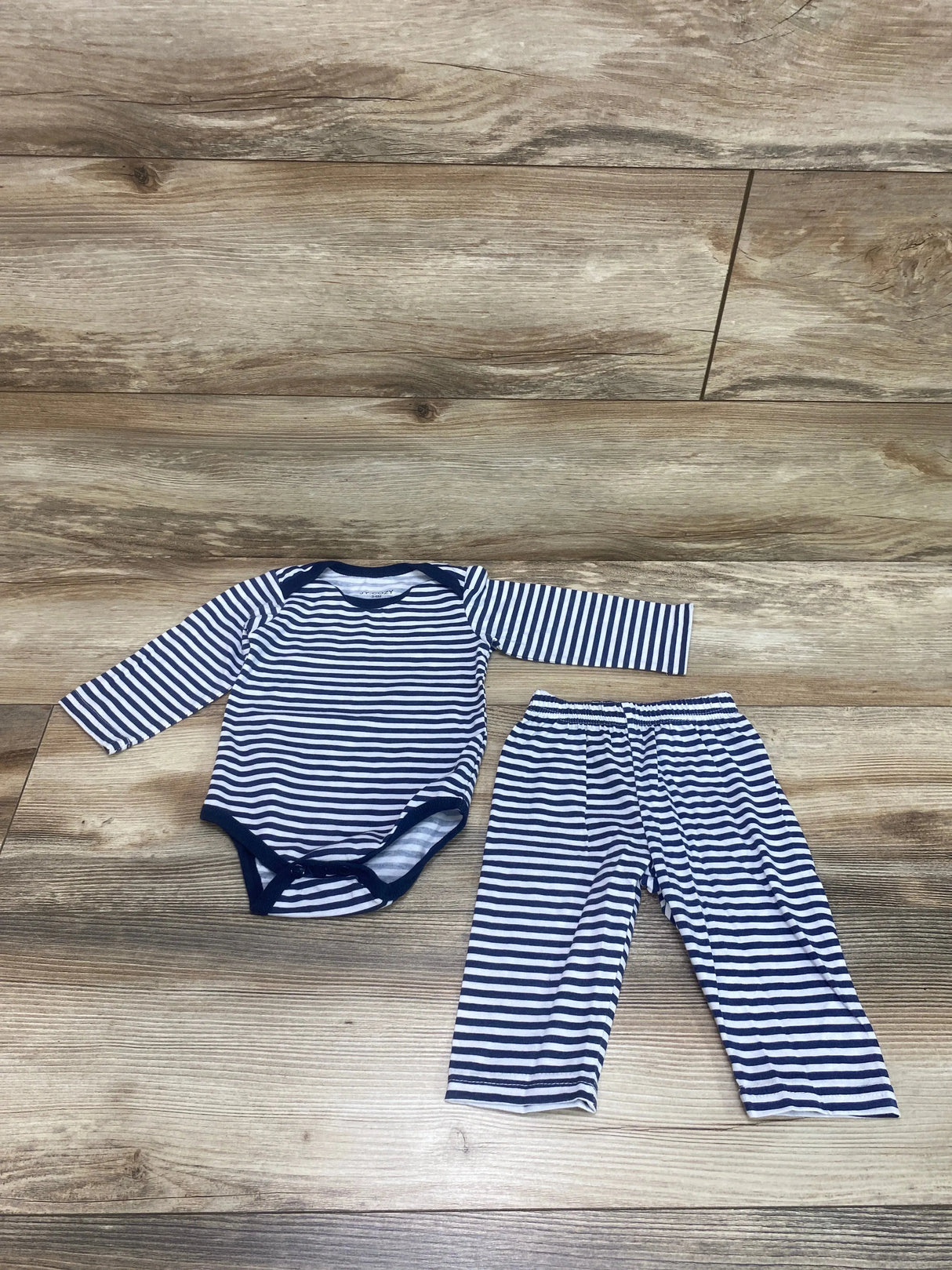 JY. Cozy 2Pc Bodysuit & Pants Stripes White Sz 3-6m