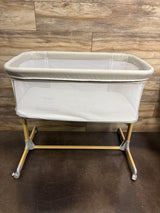 BaeBaeGoods 3-in-1 Bedside Bassinet with Wheels, White*