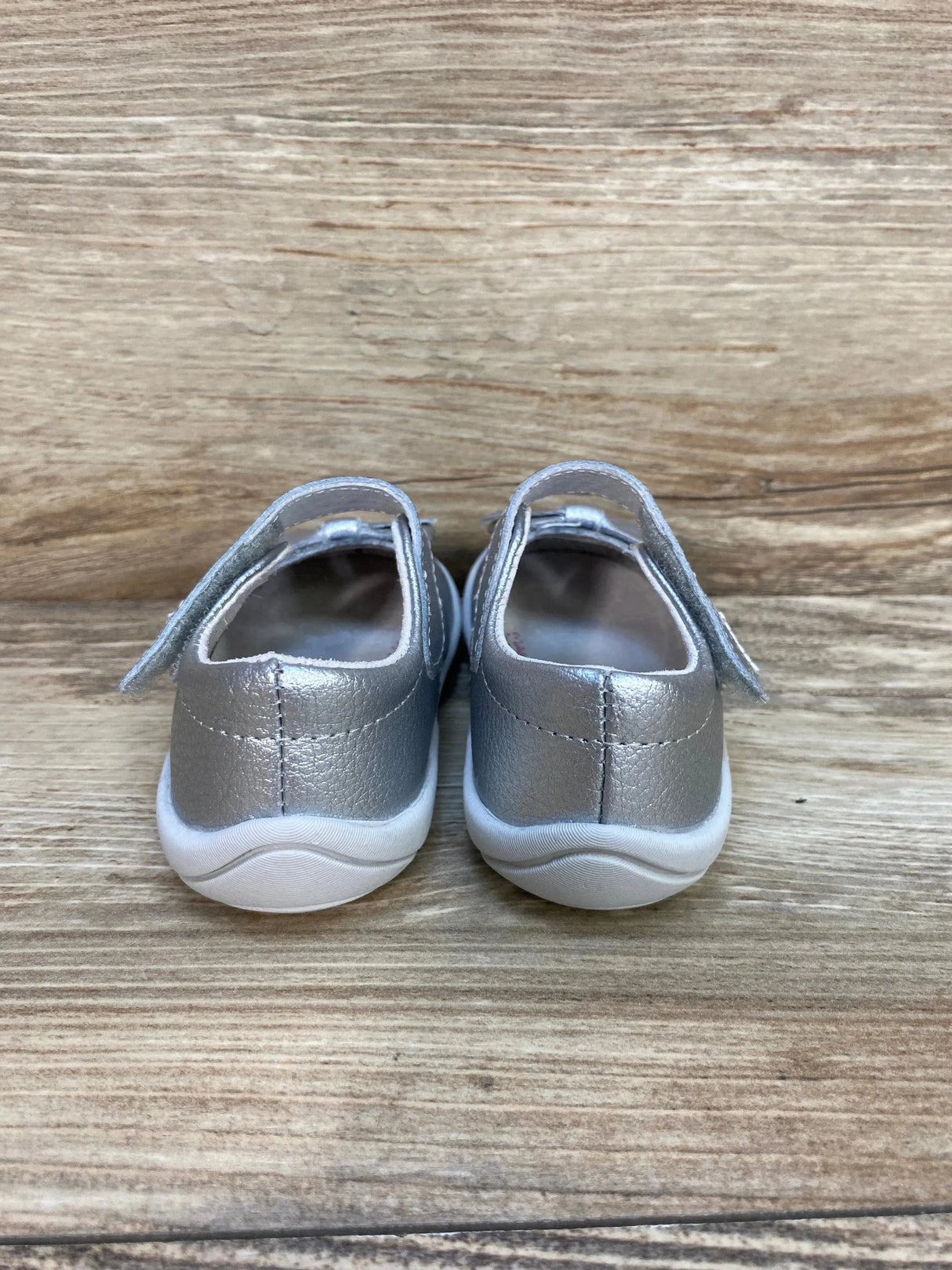 Pediped Grip 'n' Go Betty Mary Janes Silver sz 4/4.5c