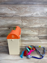 B. Toys Critter Clinic - Toy Vet Kit