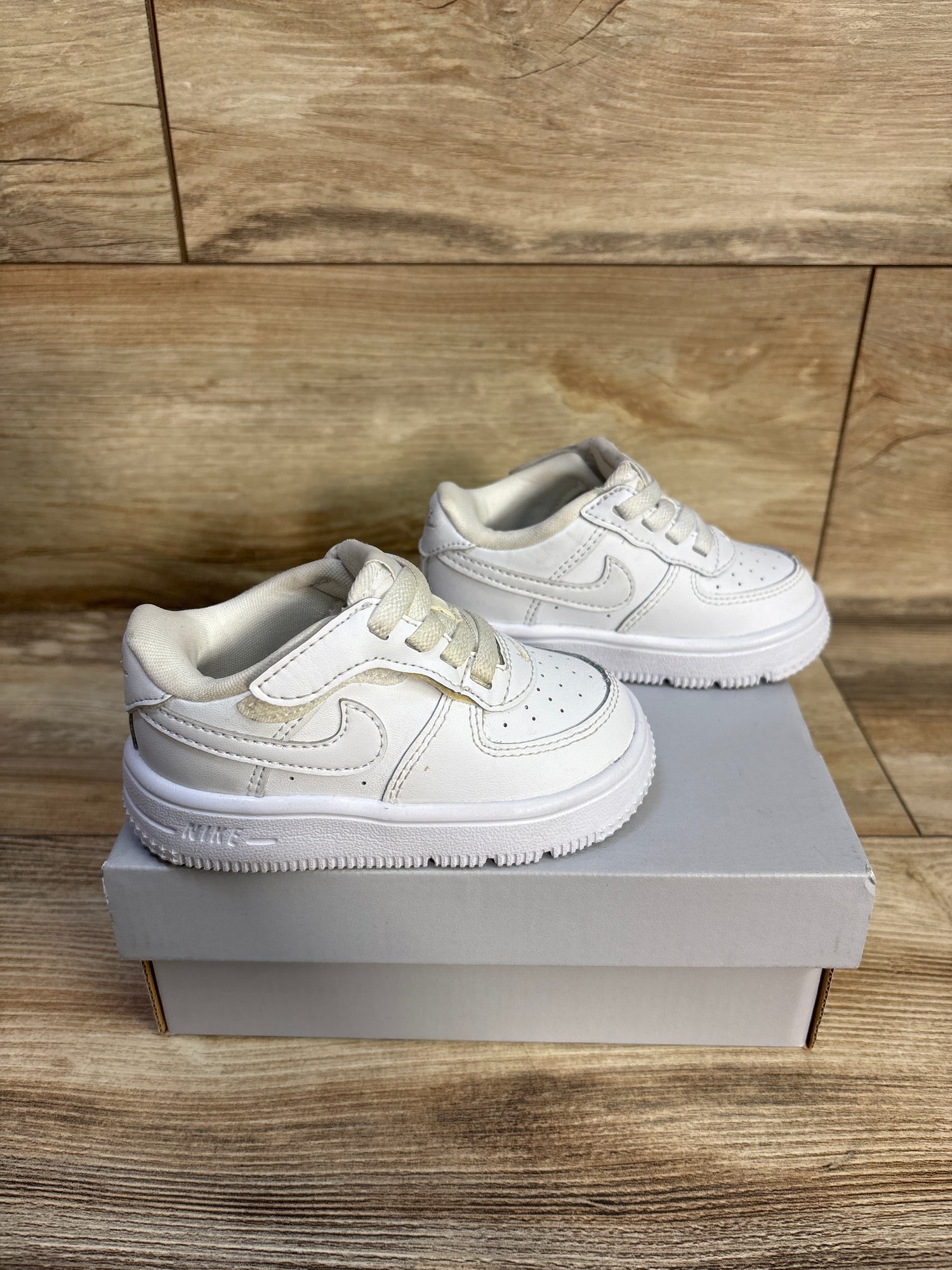 Nike Force 1 Low EasyOn Sneakers White sz 5c
