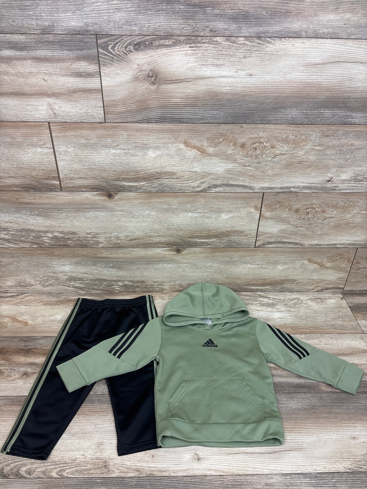 Adidas 2pc Pullover Hoodie & Joggers Set Green sz 24m