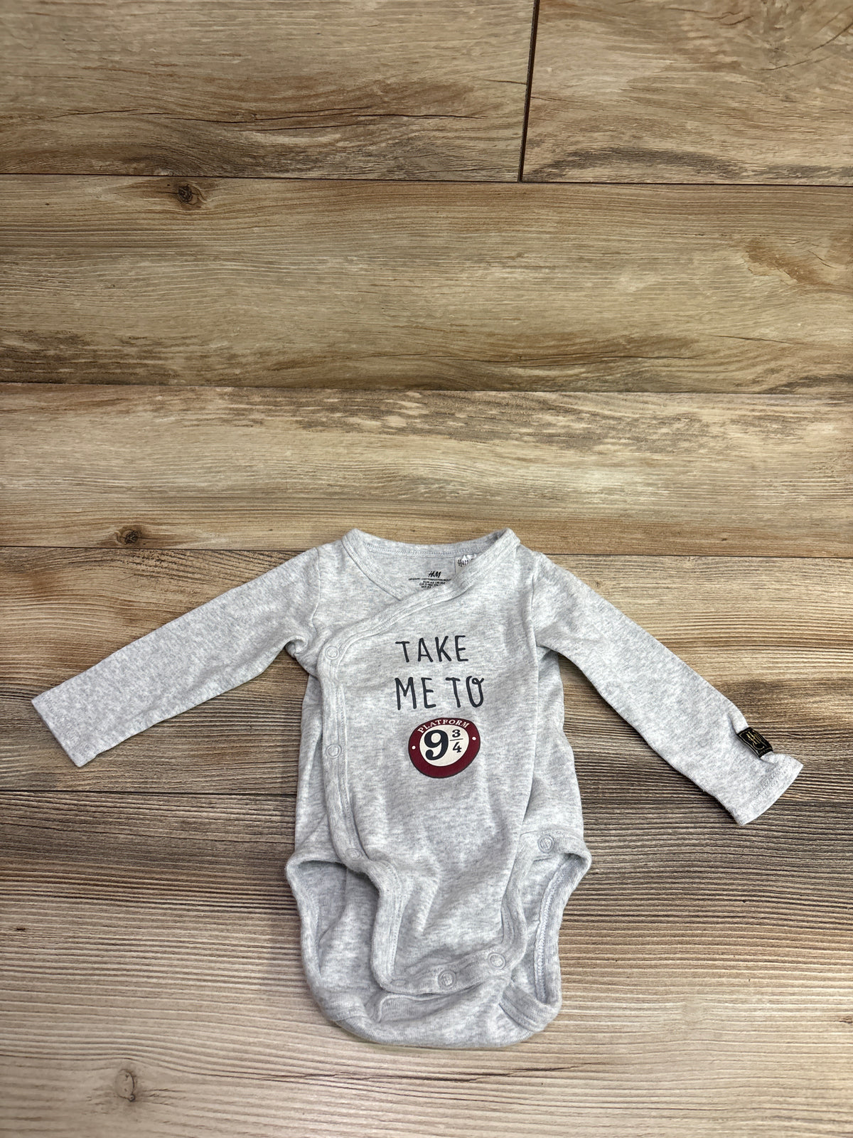 H&M x Harry Potter Take Me To Platform 9 3/4 Kimono Bodysuit Grey sz 3m