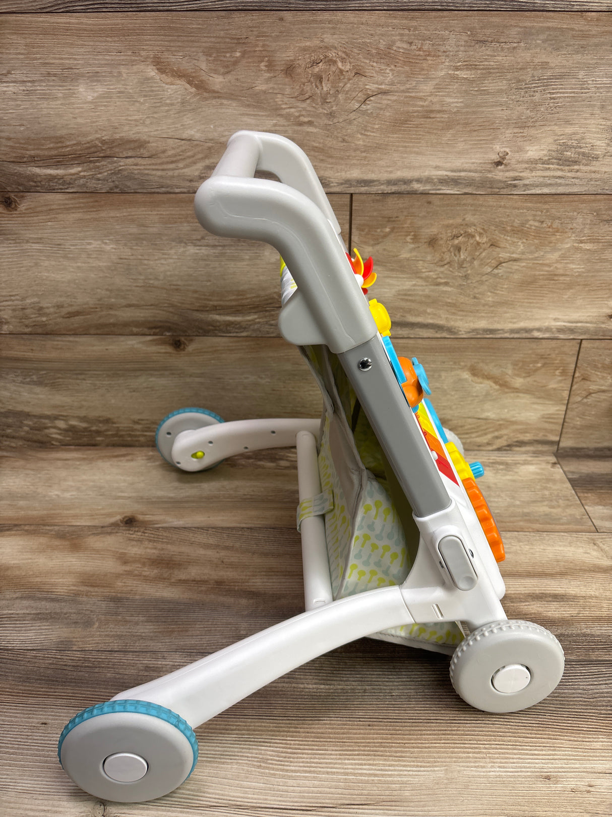 Skip Hop 4-in-1 Sit to Stand Convertible Walker