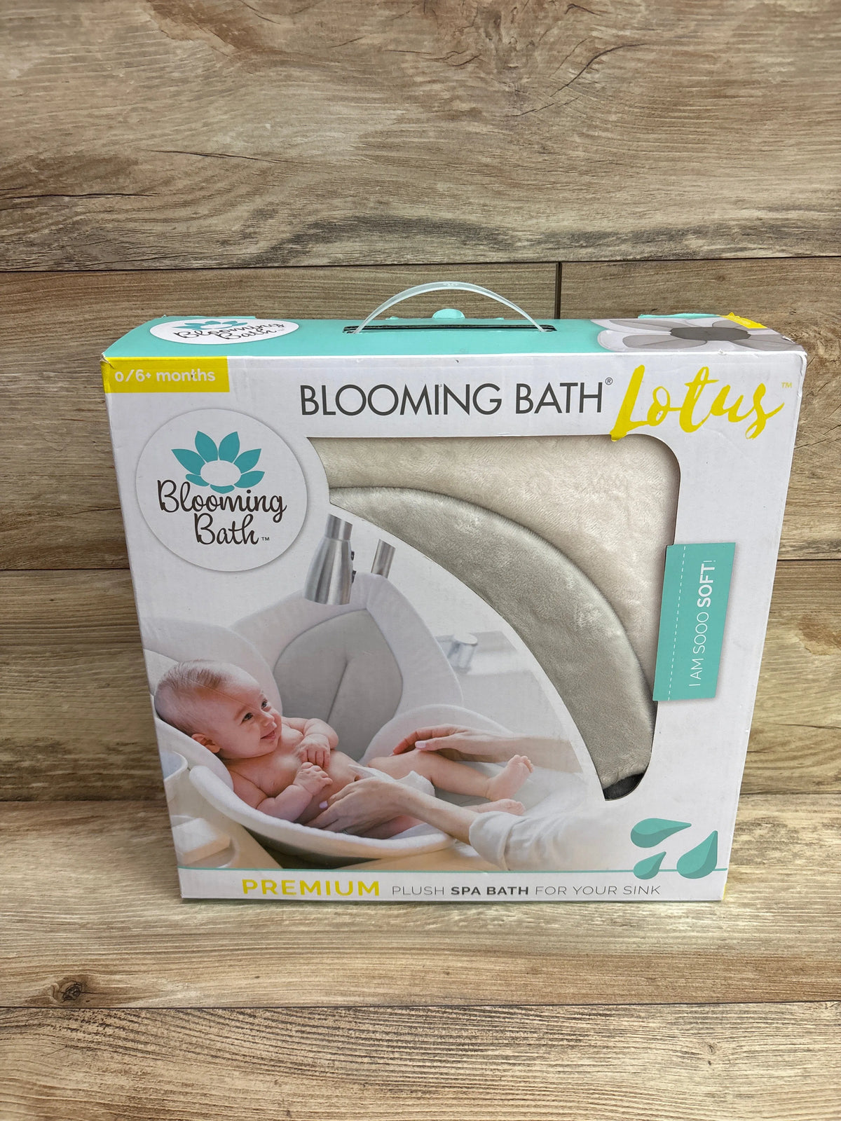 New Blooming Bath Lotus Baby Bath Seat in original packaging