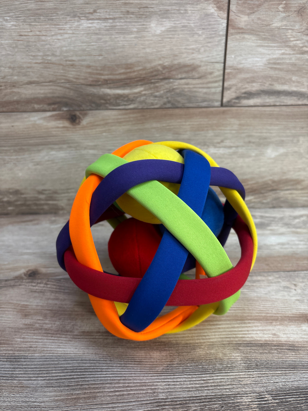 Lakeshore Hide & Seek Discovery Ball