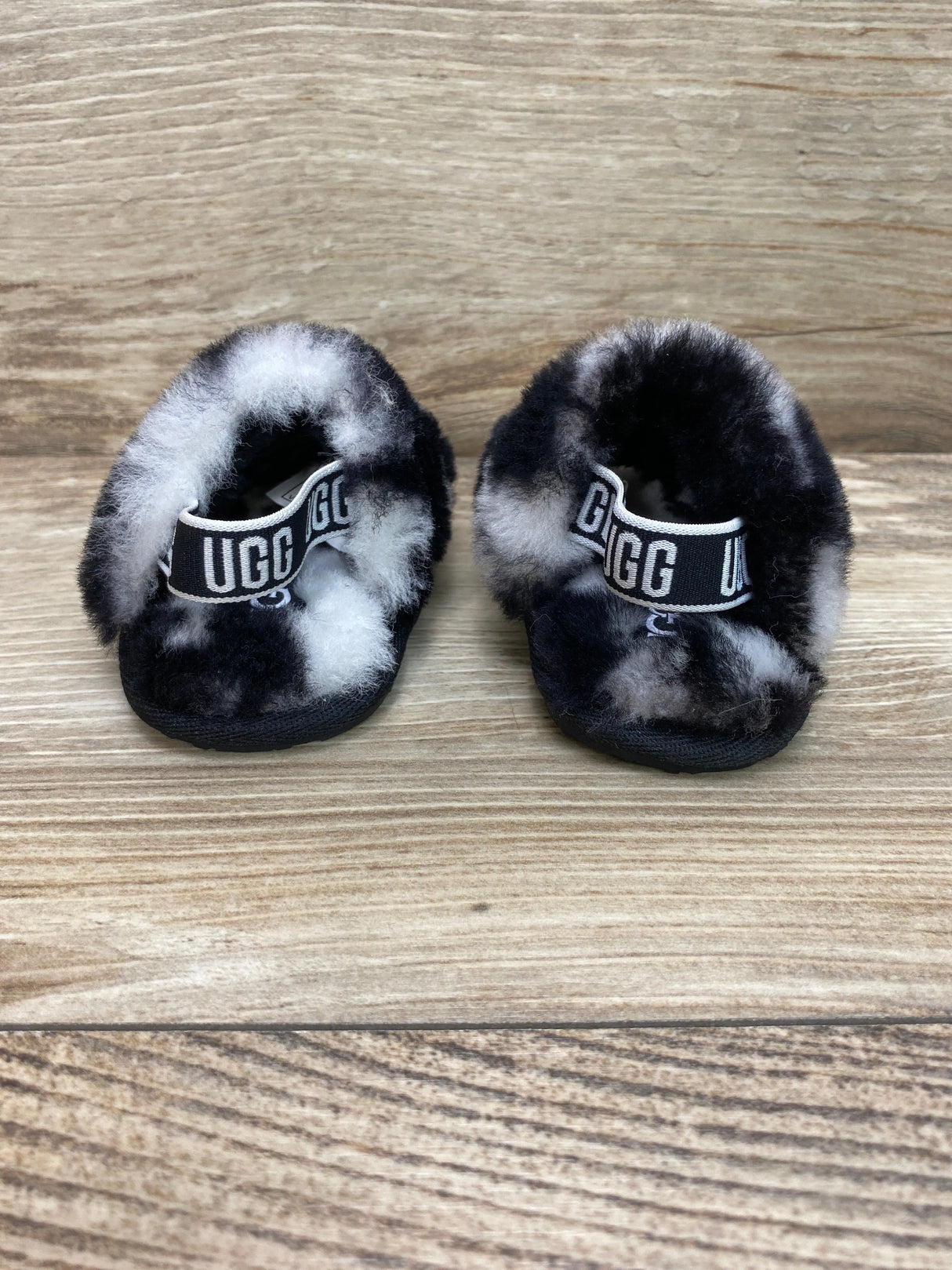 UGG Baby-Girls Fluff Yeah Slide Black/White Sz 0c/1c