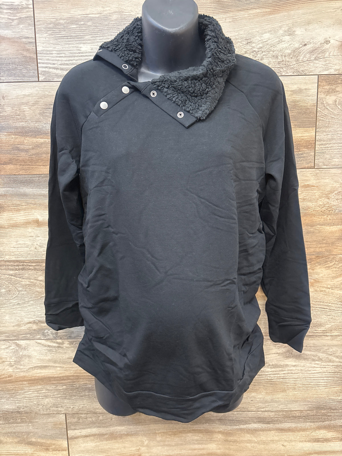 NEW Isabel Maternity Snap Sherpa Collar Sweatshirt Black sz Medium