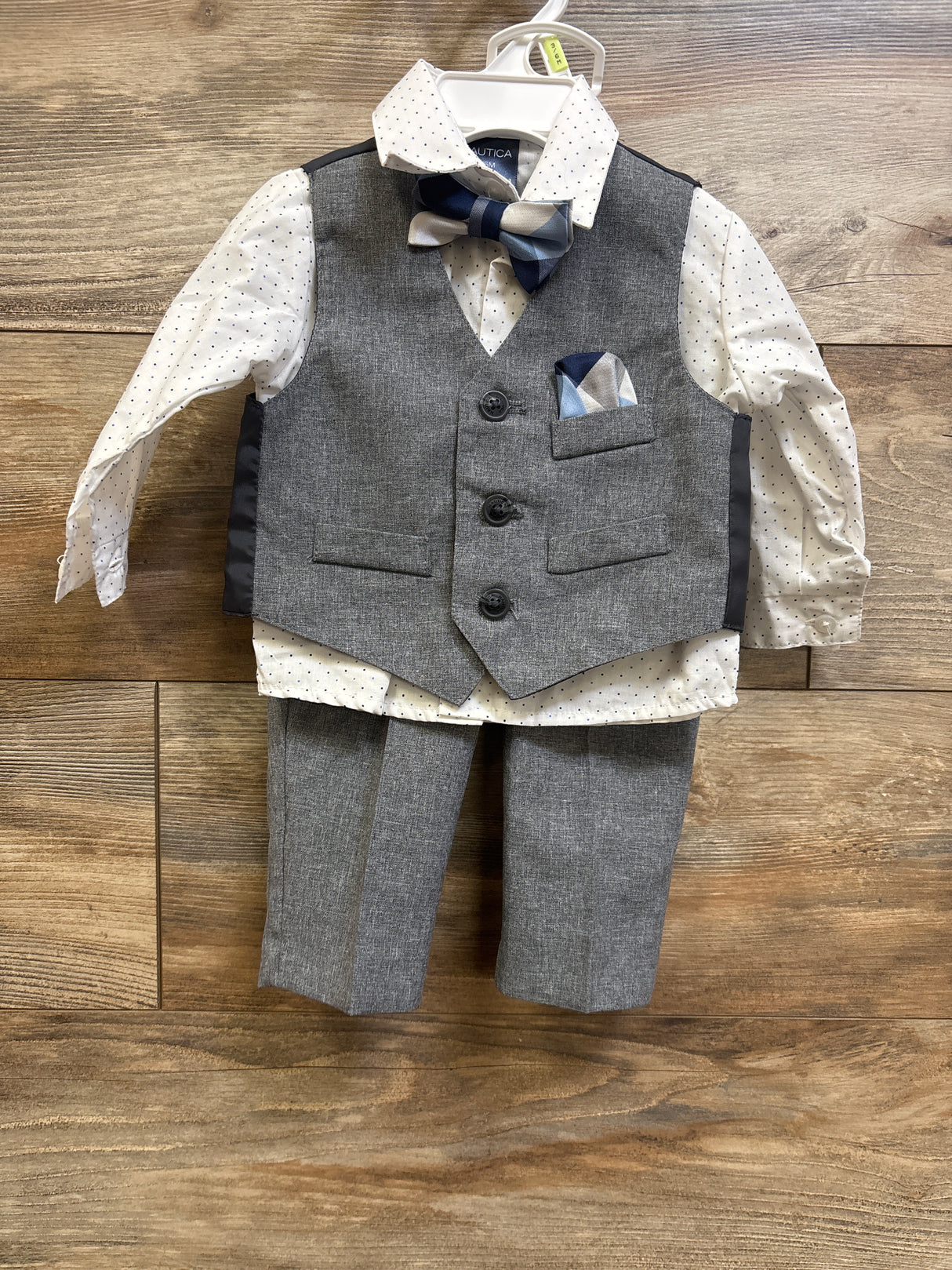 Nautica 4pc Suit Set White sz 3/6m