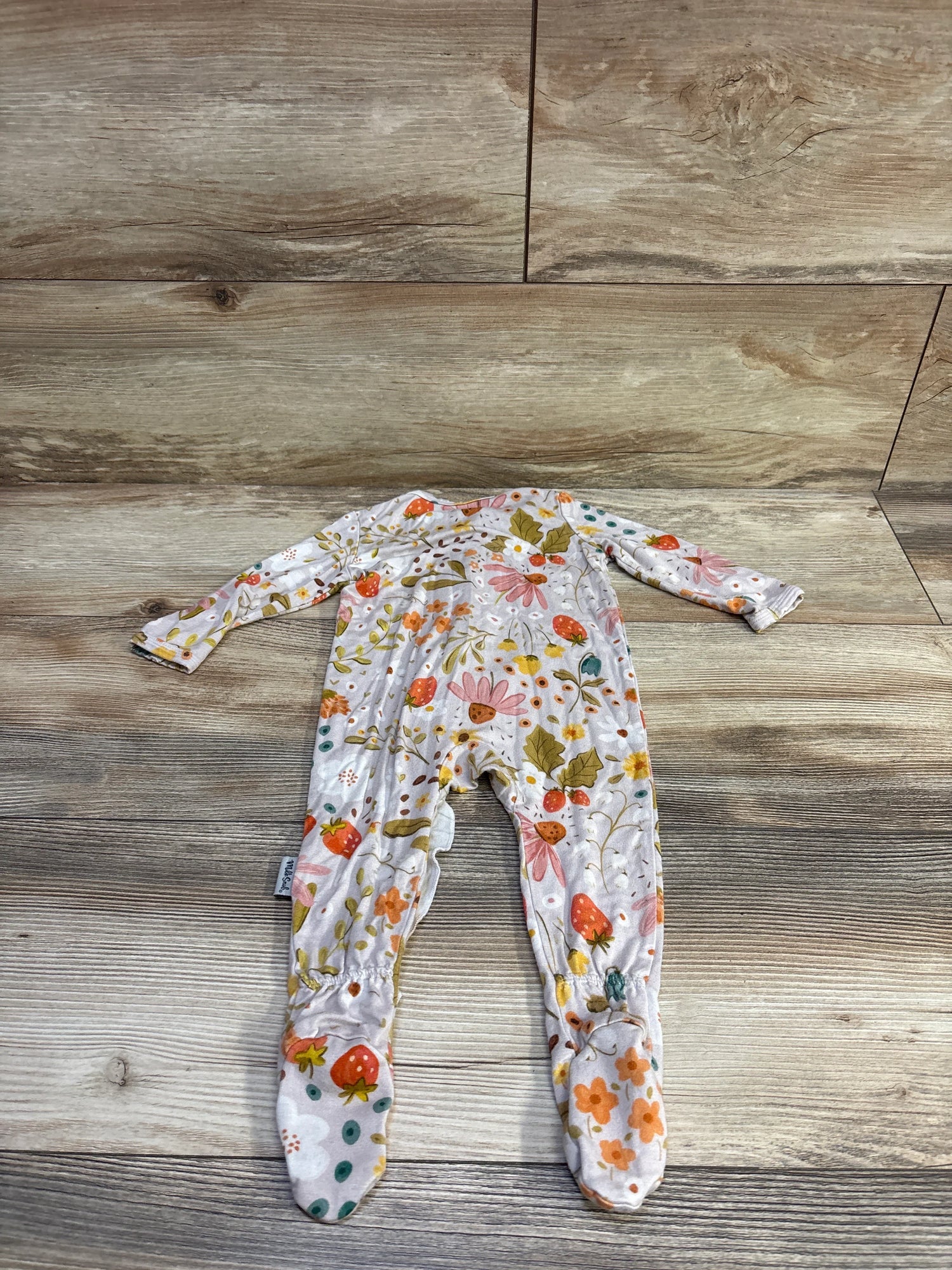 Milk Snob Strawberry Fields Rayon Ruffle Footie Sleeper Grey sz 3-6m