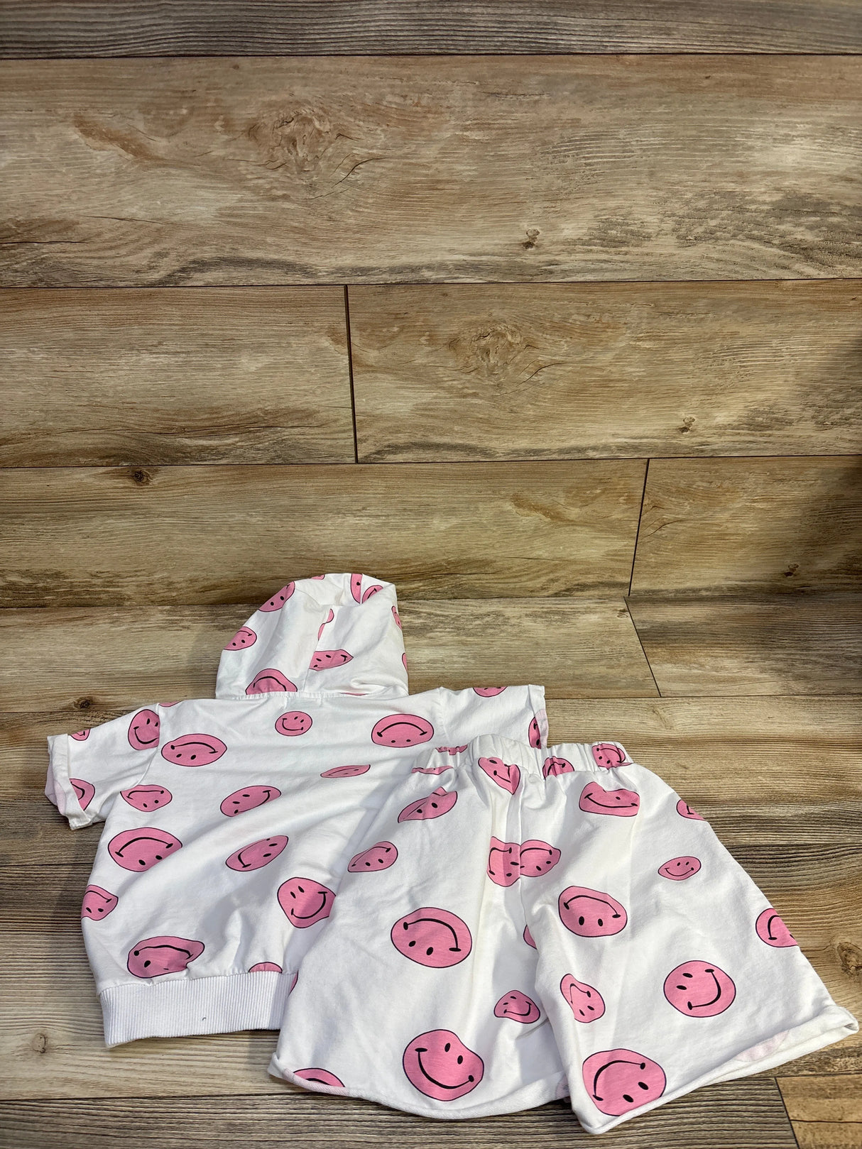 Lola + The Boys 2pc Smiley Face Short Sleeve Hoodie & Shorts Set White sz 4T