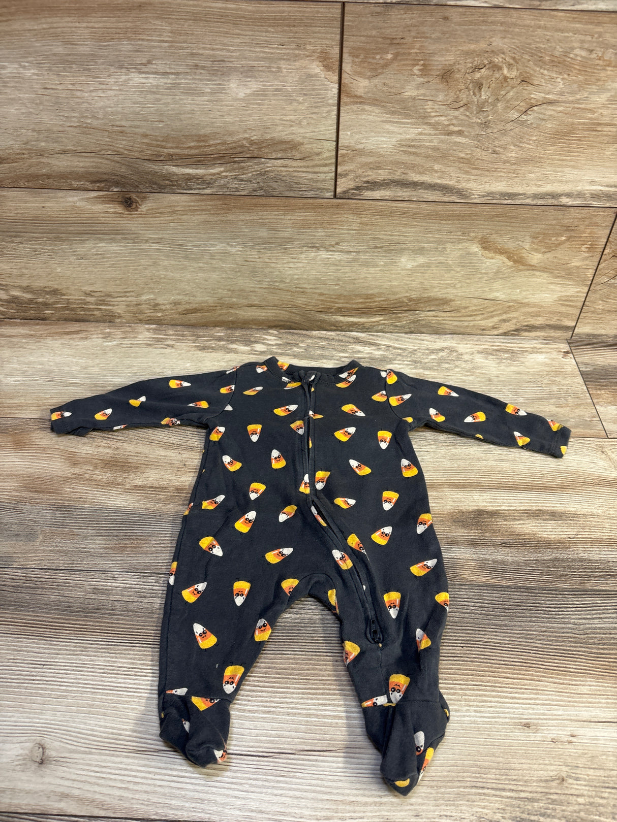 Old Navy Candy Corn Sleeper Grey sz 0-3m