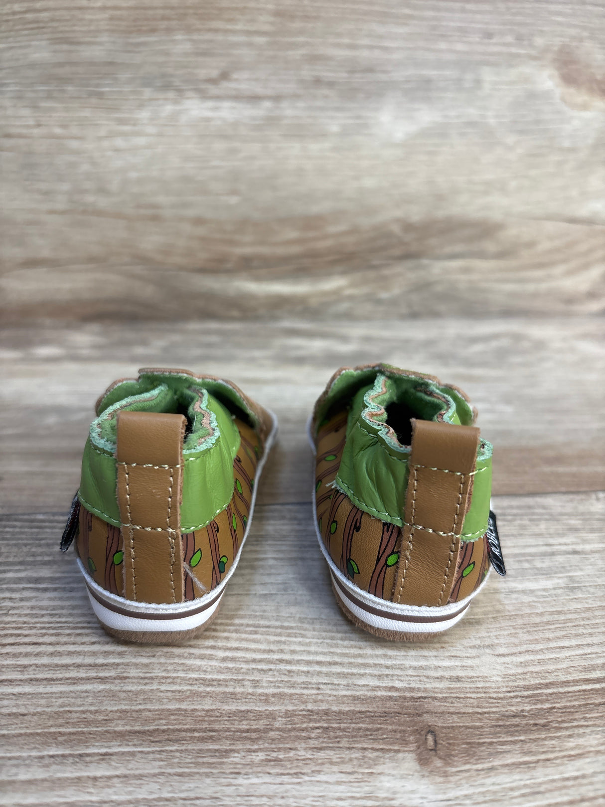 Robeez x Marvel Groot Soft Sole Shoes Tan sz 1/2c