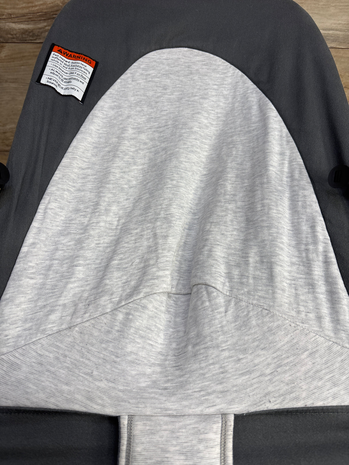 Baby Bjorn Balance Soft Bouncer in Grey