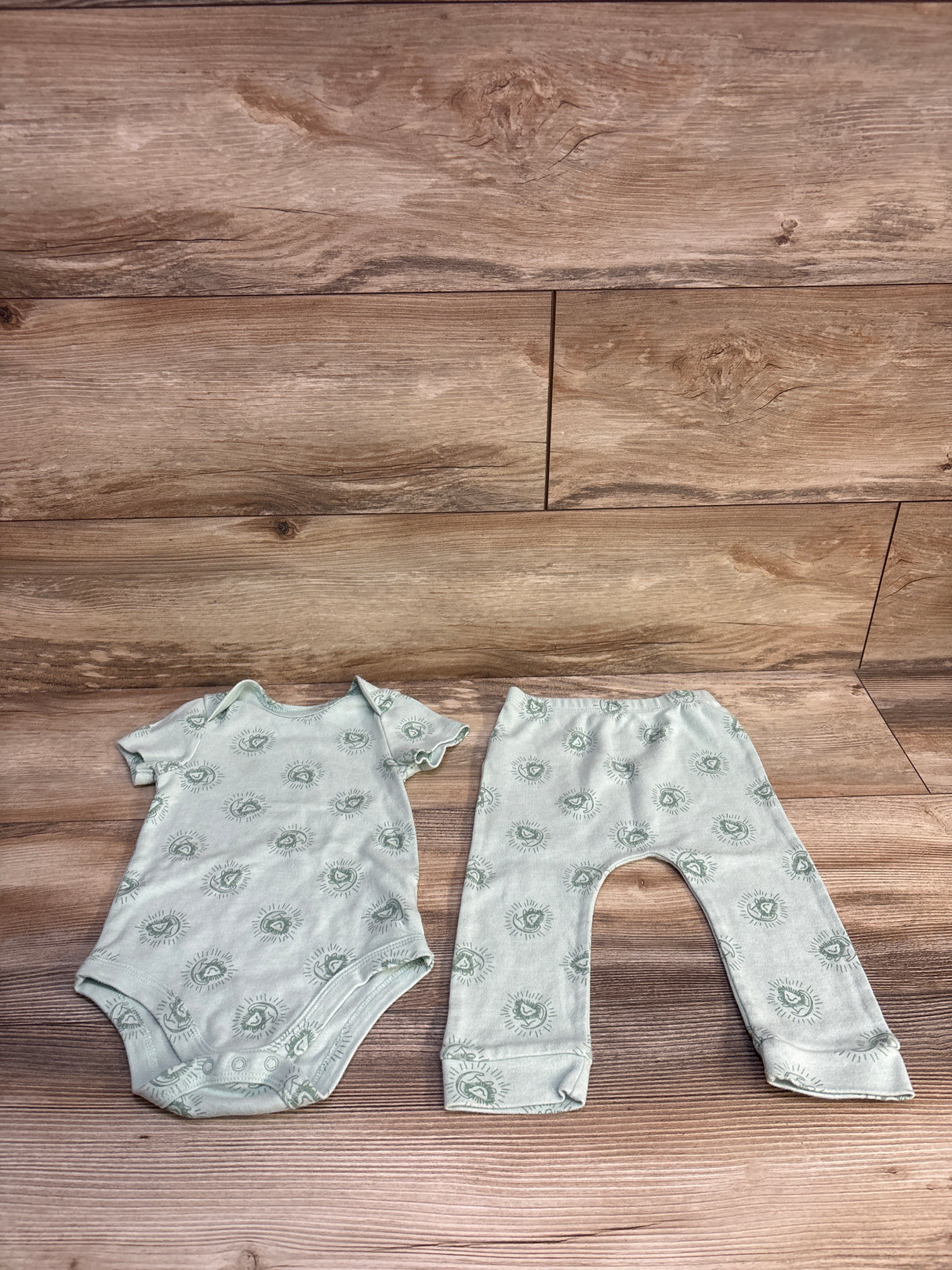 Disney Baby 2pc Bodysuit & Pant Set Green sz 12m